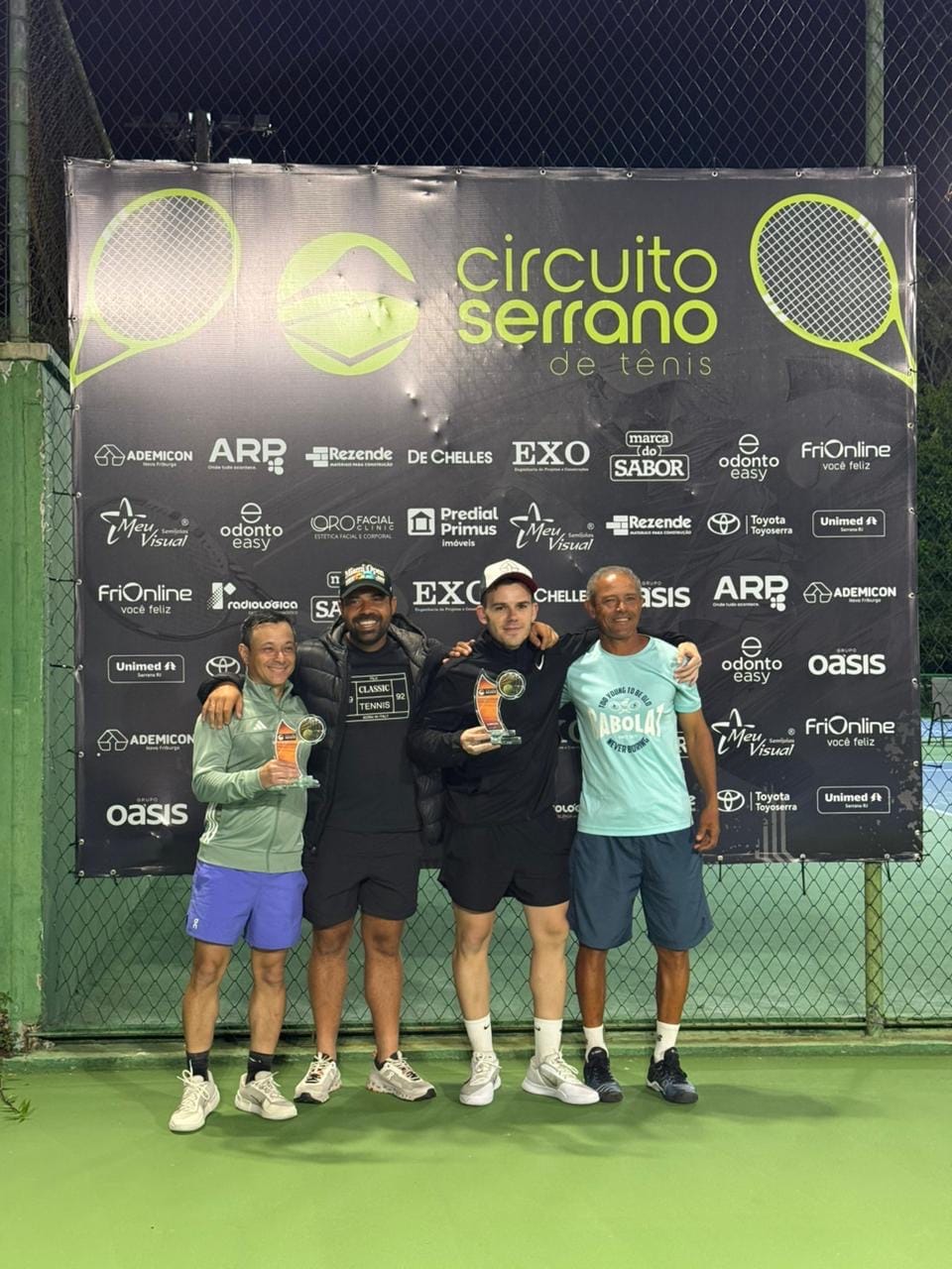 Domínio Total: Tenistas do NFCC Brilham no Circuito Serrano