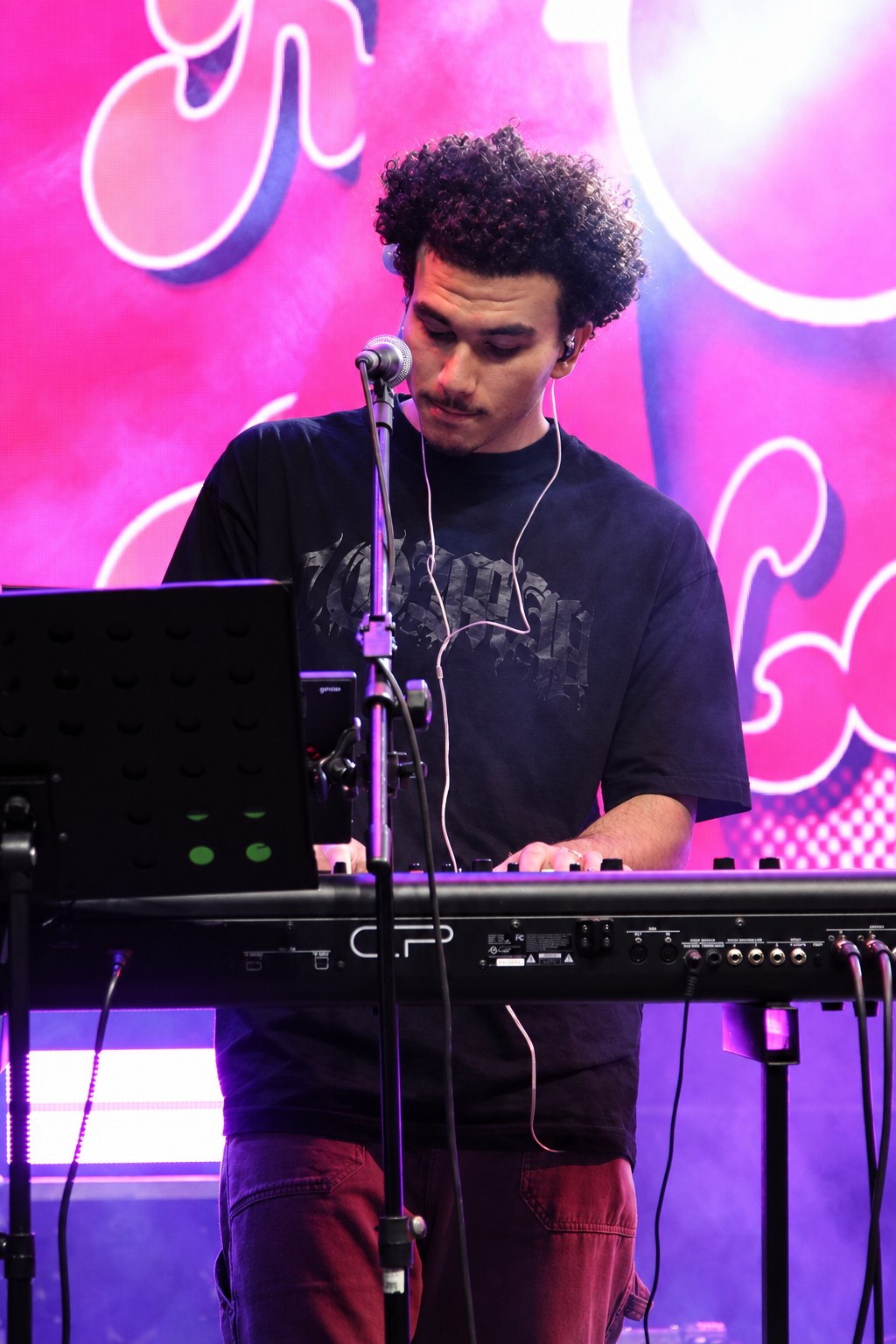 Happy Hour | com música ao vivo