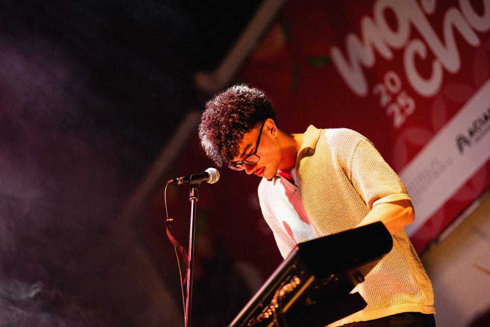 Happy Hour no Baron com música ao vivo nesta sexta