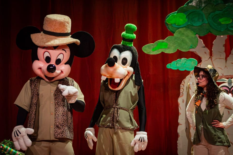 Espetáculo infantil encanta público no Teatro do Country