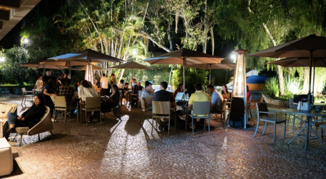 Happy Hour: um convite para relaxar e encontrar os amigos